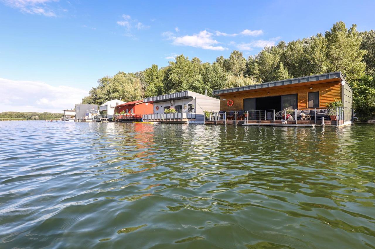 Hausbot U Rybara A Kacky Villa Bratislava Exteriör bild